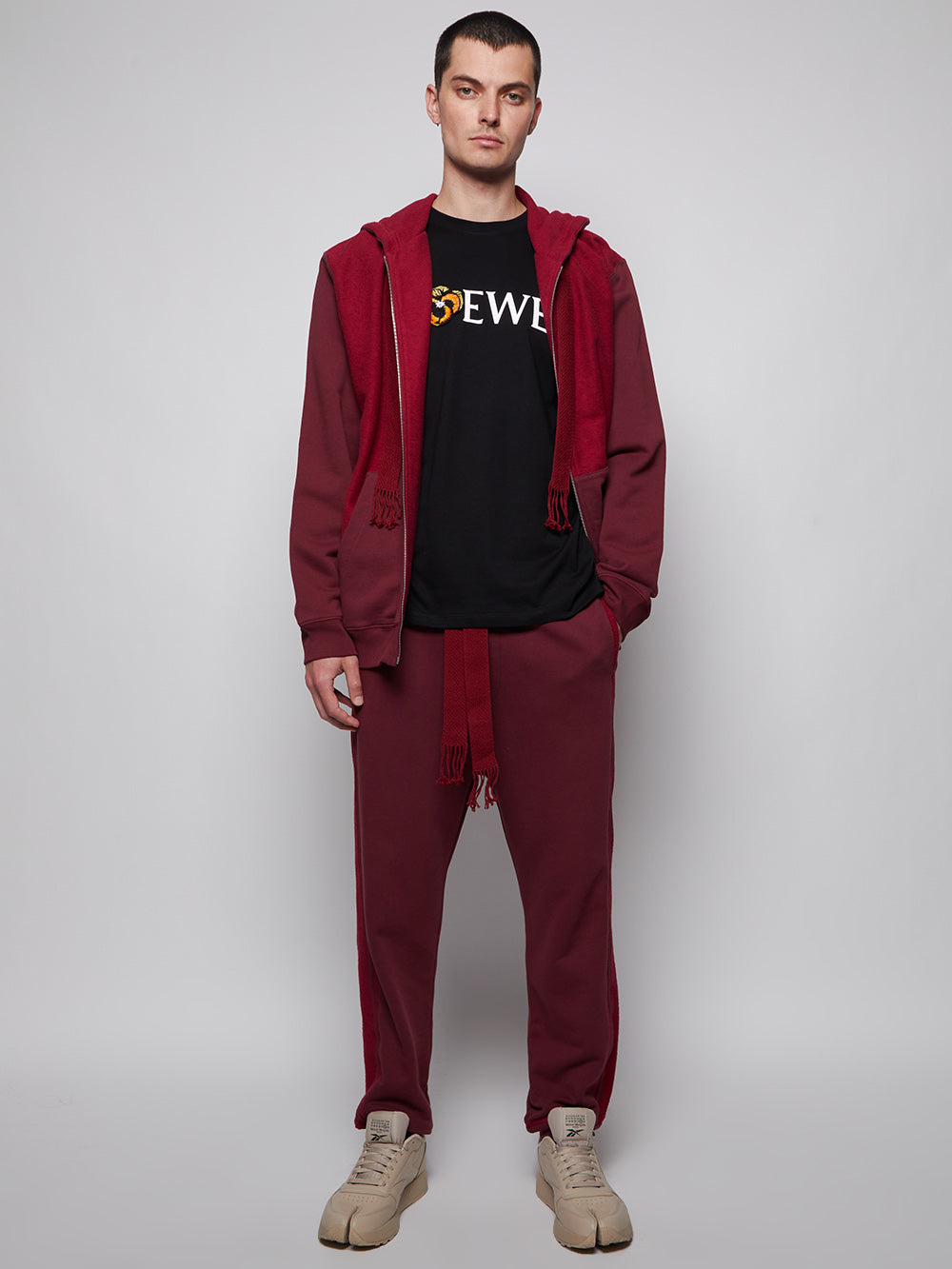 H526Y27X01_Burgundy_02.jpg