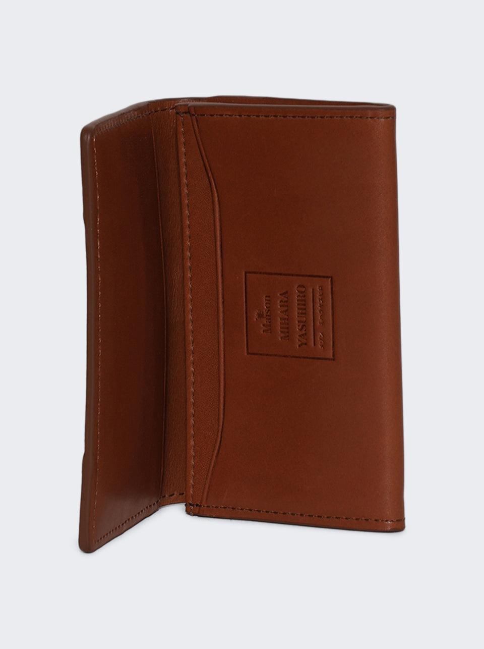A13AC604_Brown_02.jpg