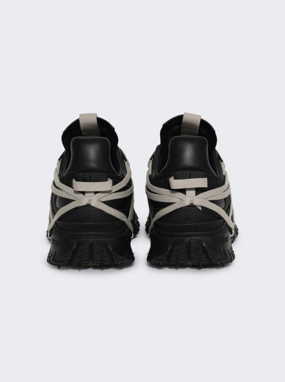 MU01F4M10 M4321_Black_02.jpg