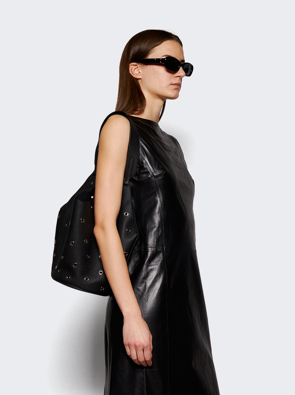 H2043-915_Black_02.jpg