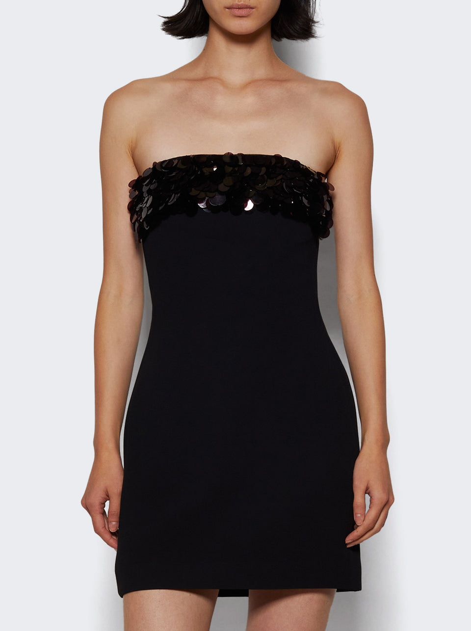 PF25DK79D_Black_03.jpg