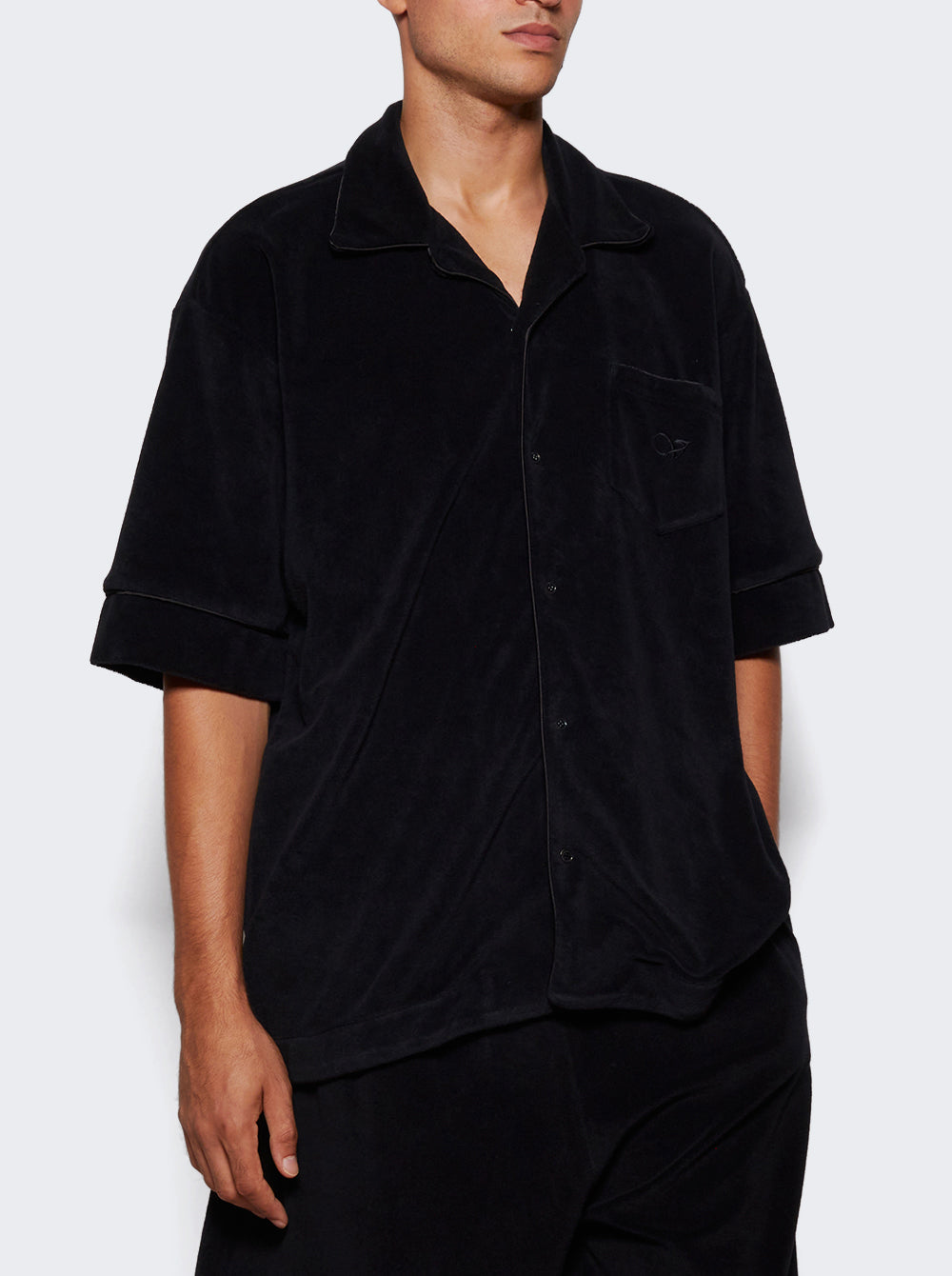 UH76SH500B_Black_03.jpg