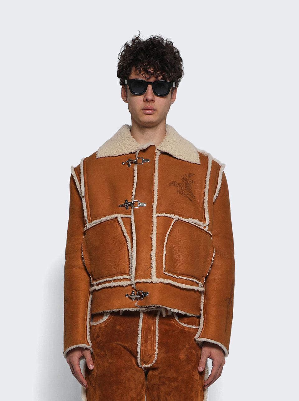 Pack Leader_Beige_03.jpg