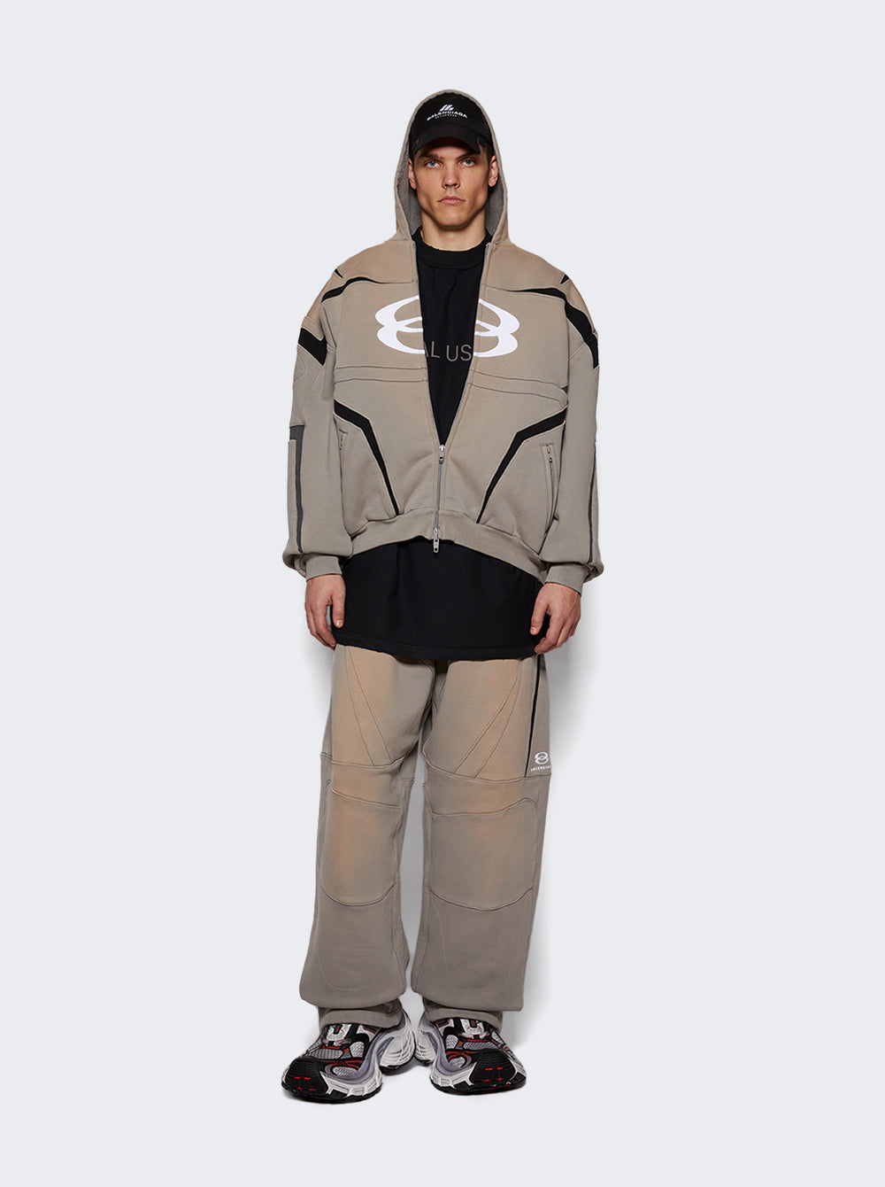 792779 W2MV2_Grey_03.jpg