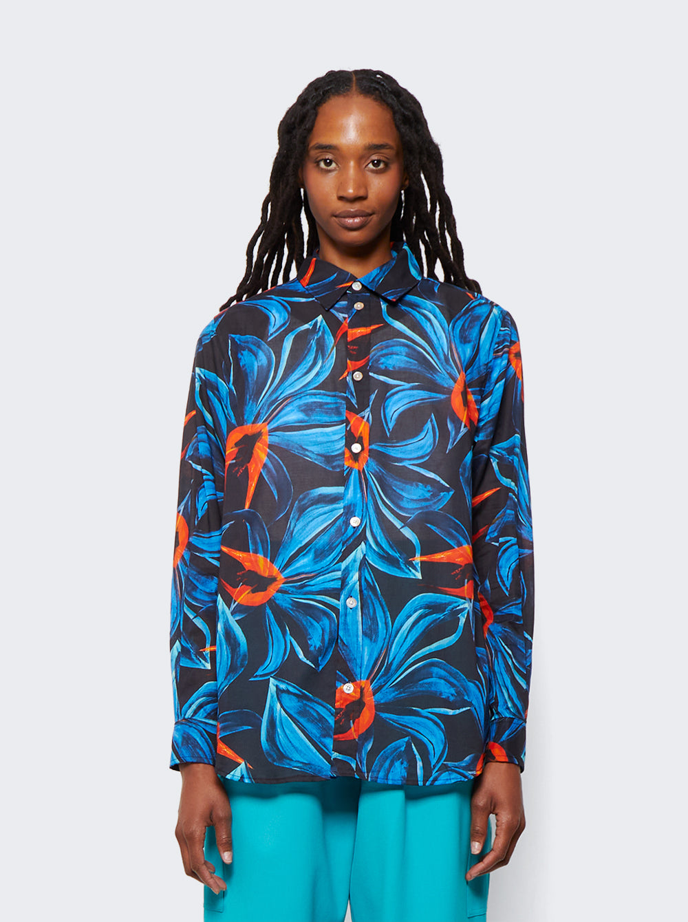 CLASSIC BUTTON UP SHIRT_Blue_03.jpg