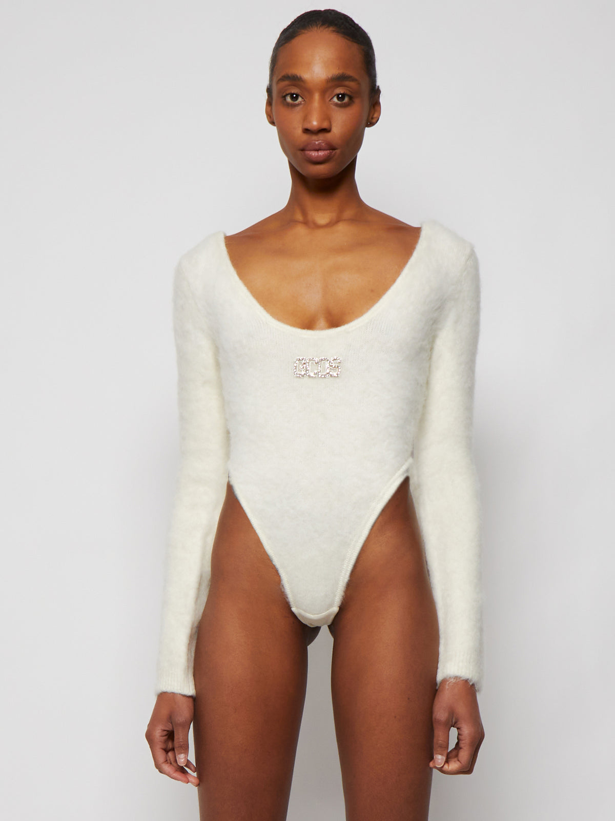 FW22W020007_White_03.jpg