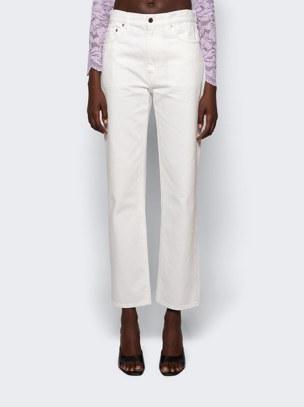 WULAR_White_03.jpg