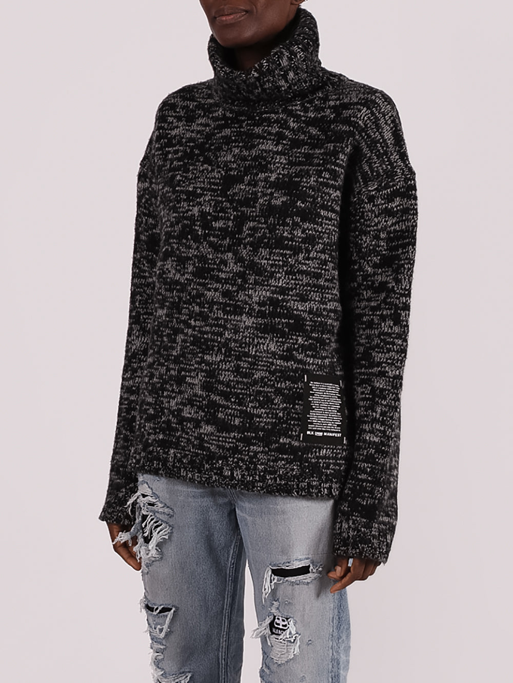 UO86W151_A_03.jpg