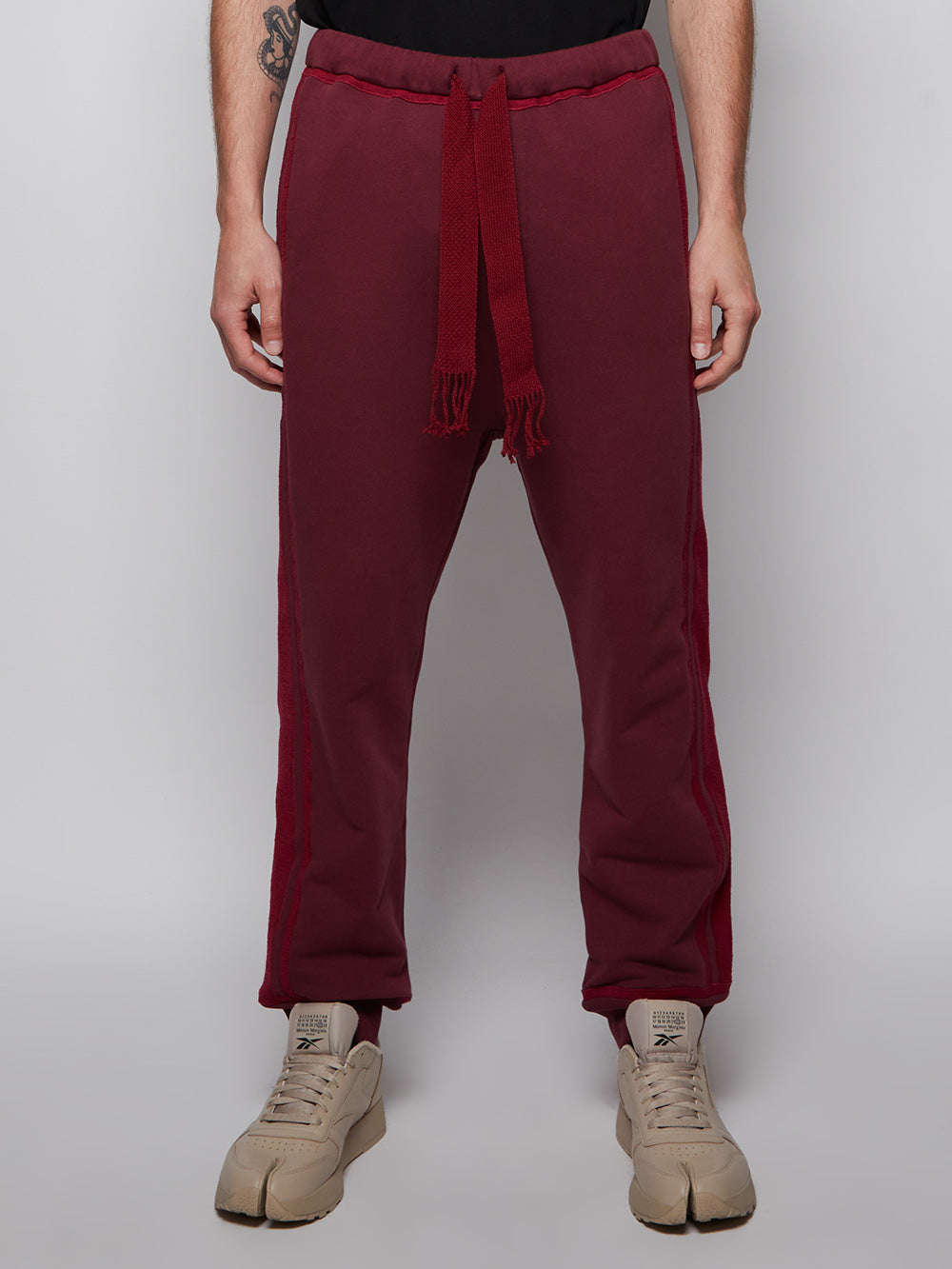 H526Y27X01_Burgundy_03.jpg