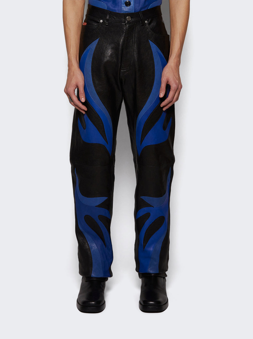 547LF06013_Black_03.jpg