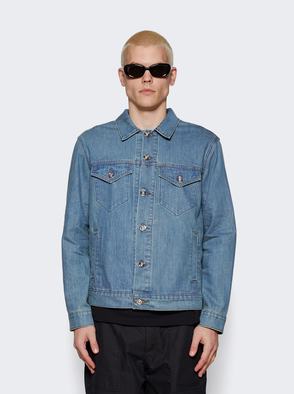 BUTTONS DENIM CROSS JACKET_Blue_03.jpg