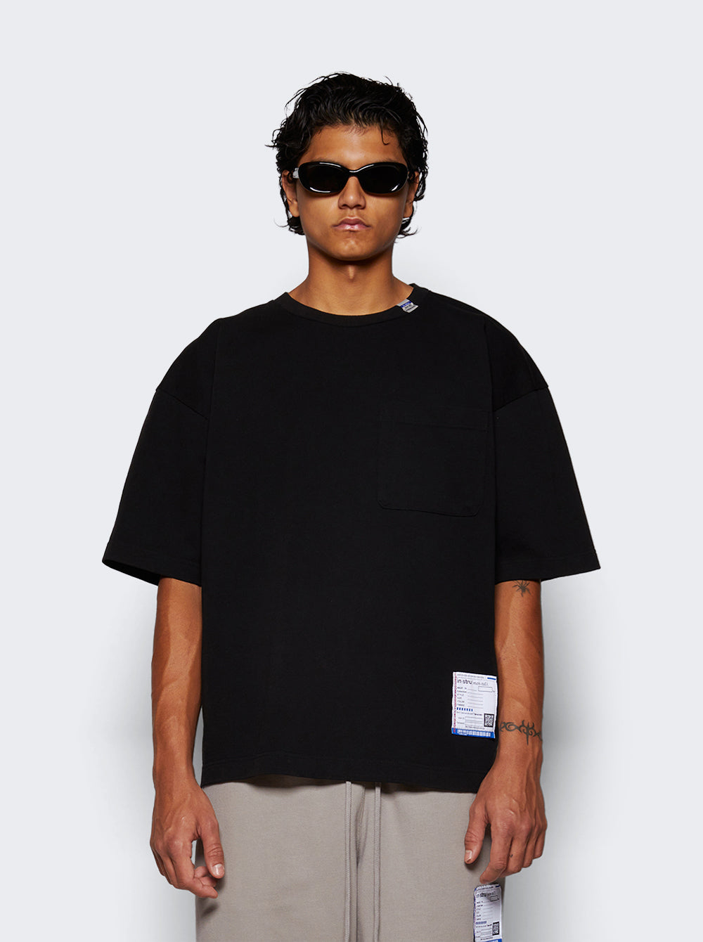 I12TS512_Black_03.jpg