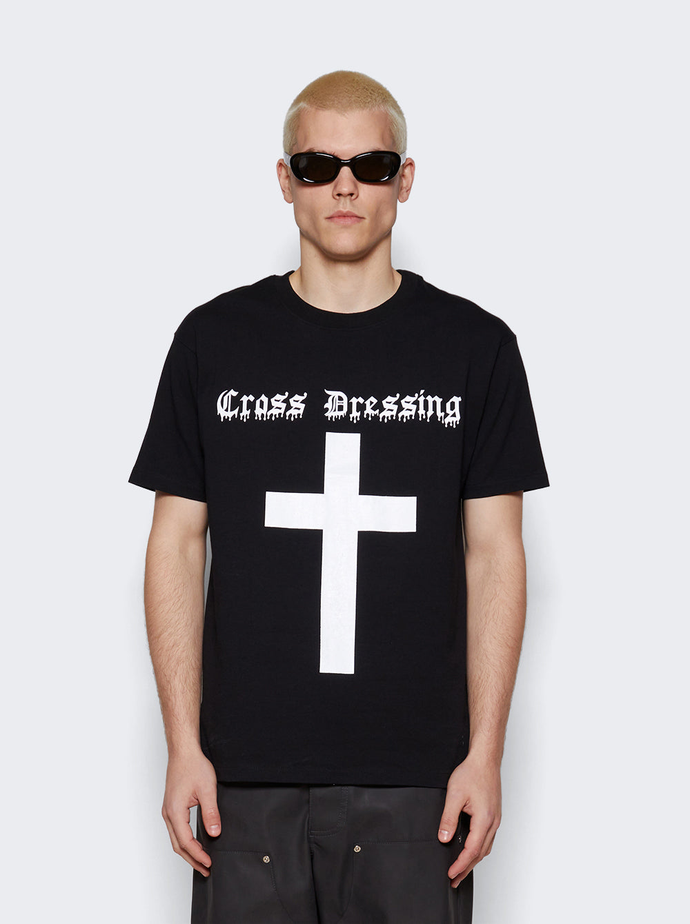 CROSS DRESSING T-SHIRT_Black_03.jpg