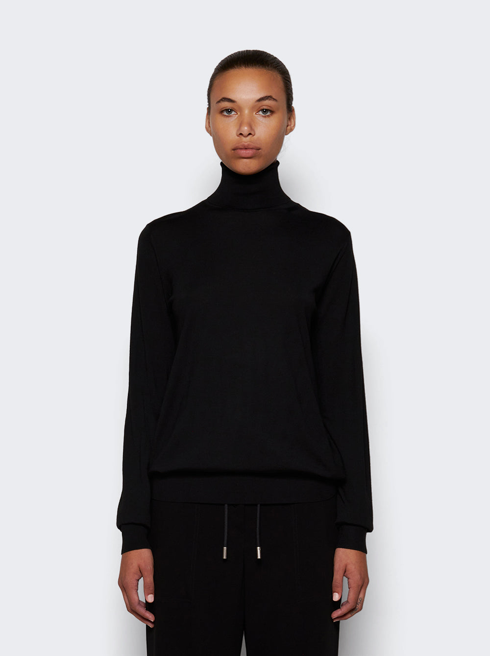 8280 Y590_Black_03.jpg