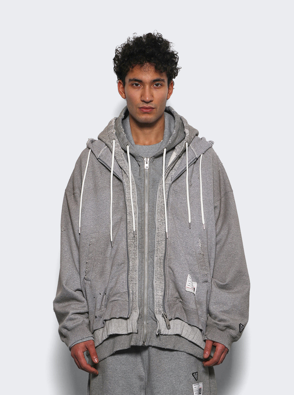 A15PK581_Grey_03.jpg