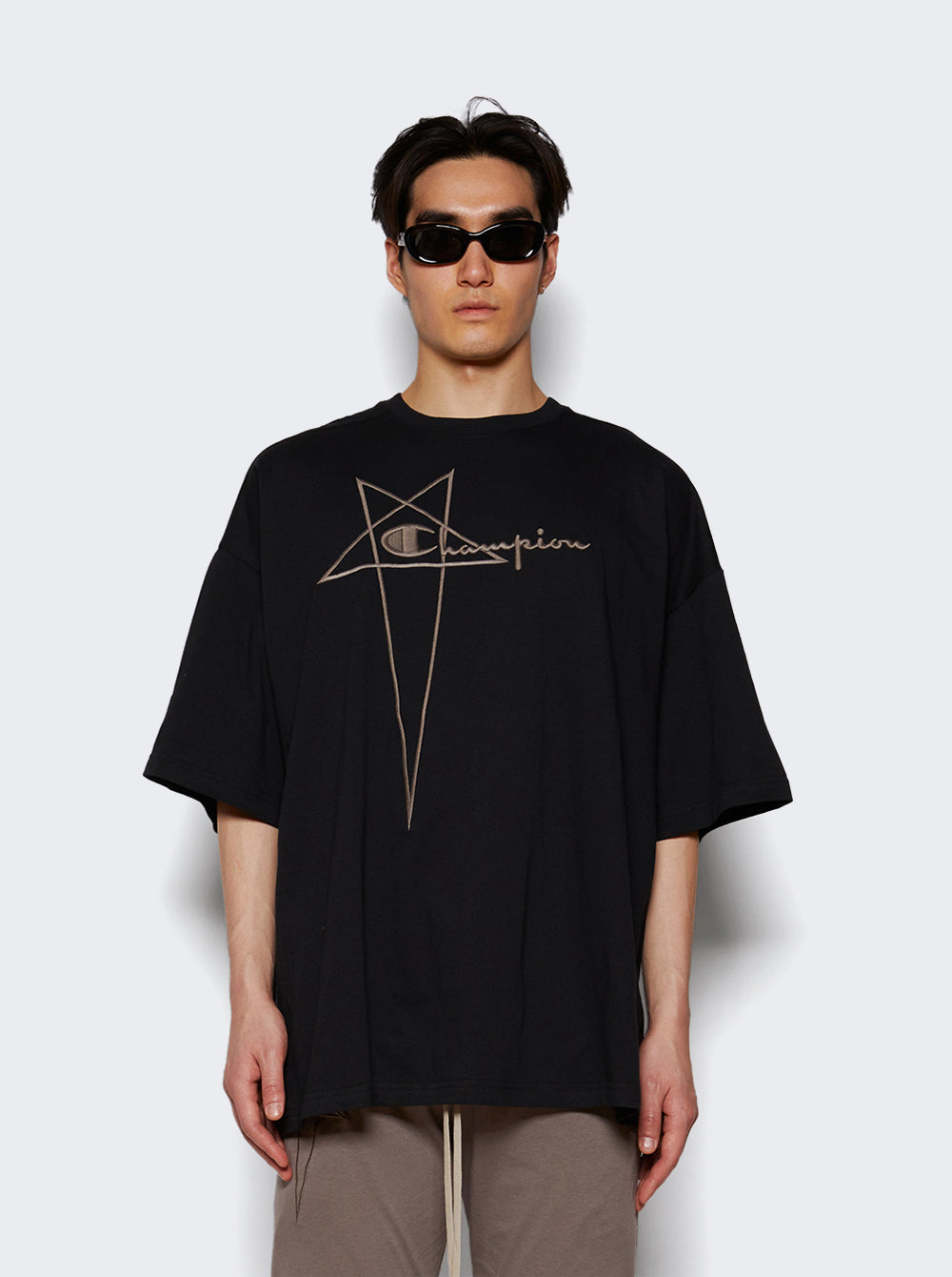 CM01D9229 CHJER_Black_03.jpg