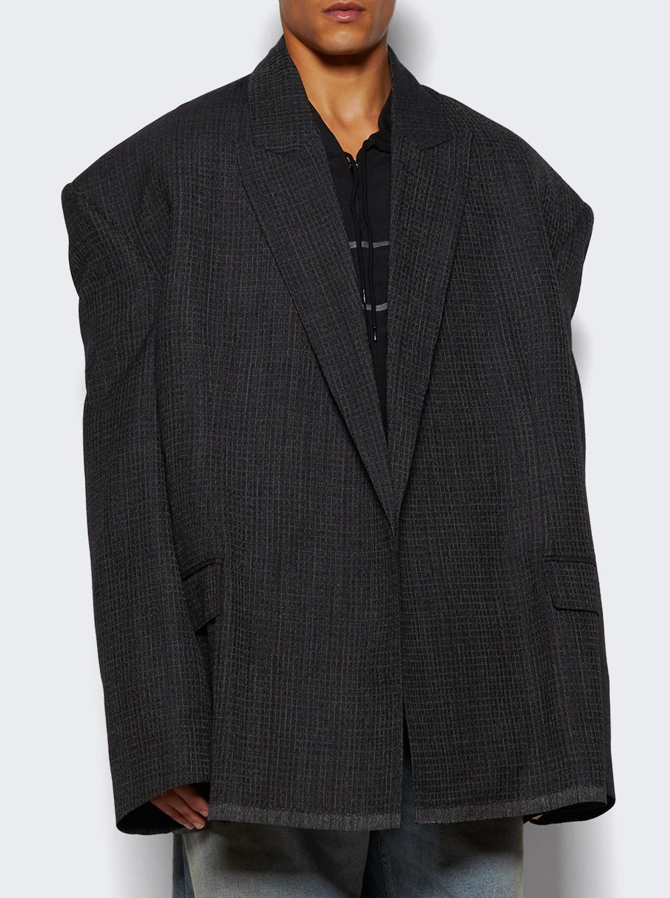 821072 TRT34_Black_03.jpg