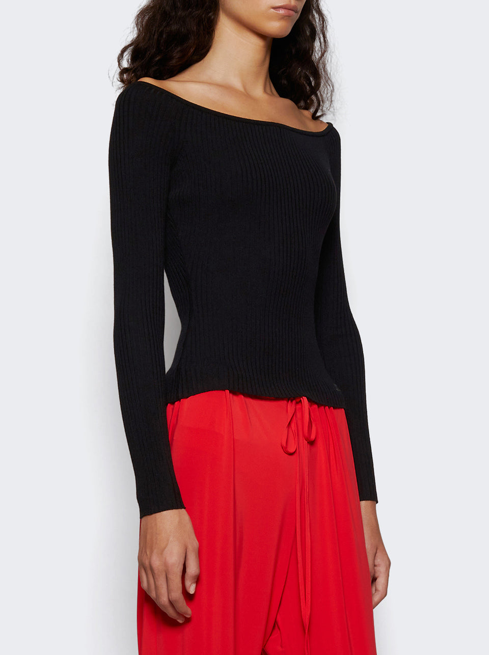 325MTO429FI0001_Black_03.jpg