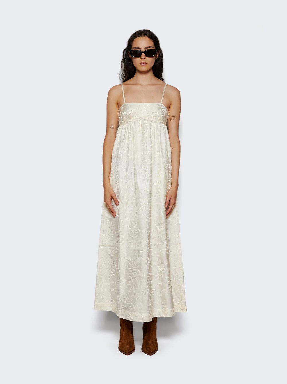 CAVOLA_White_03.jpg