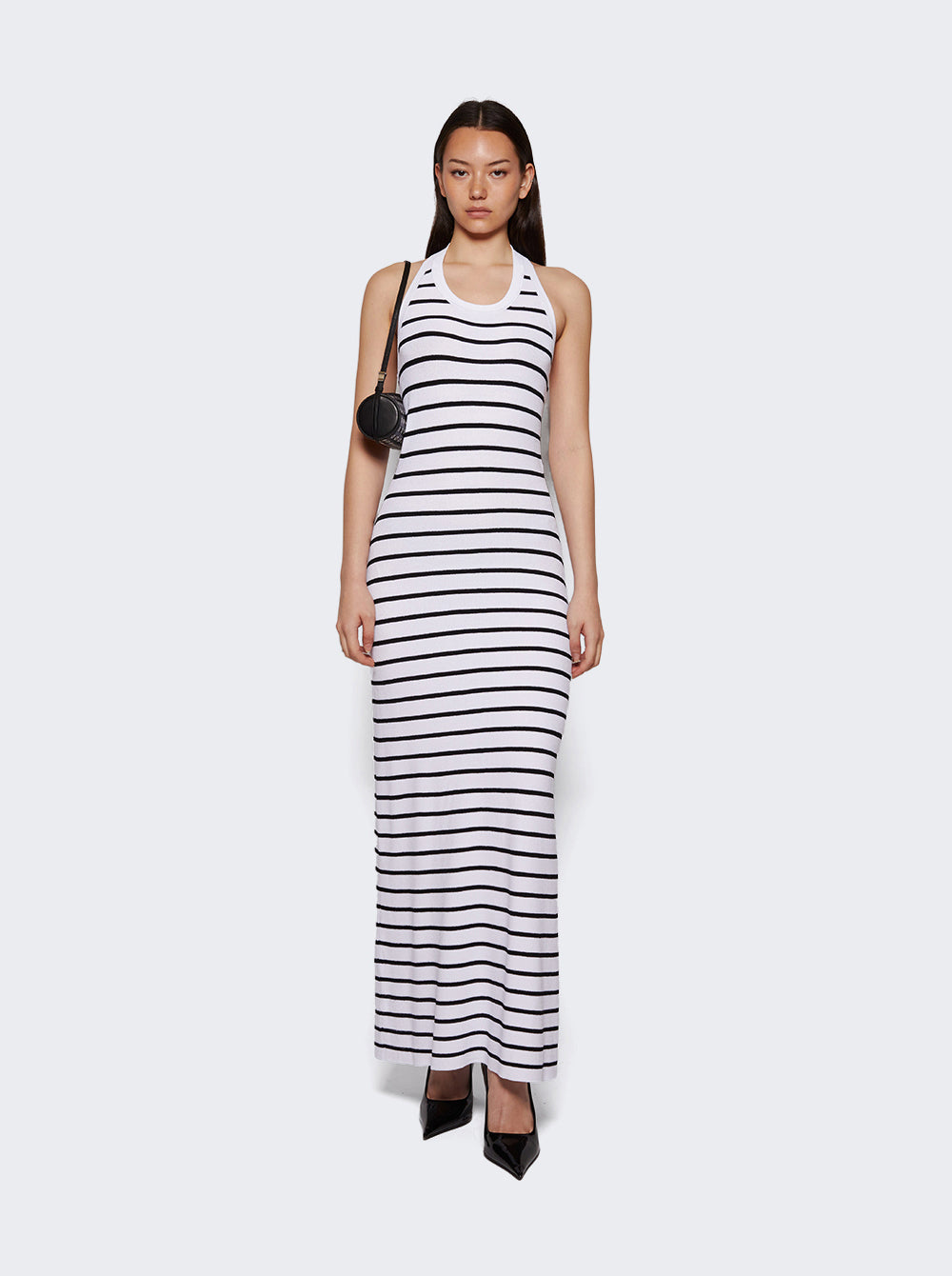 HB252093_Black_03.jpg