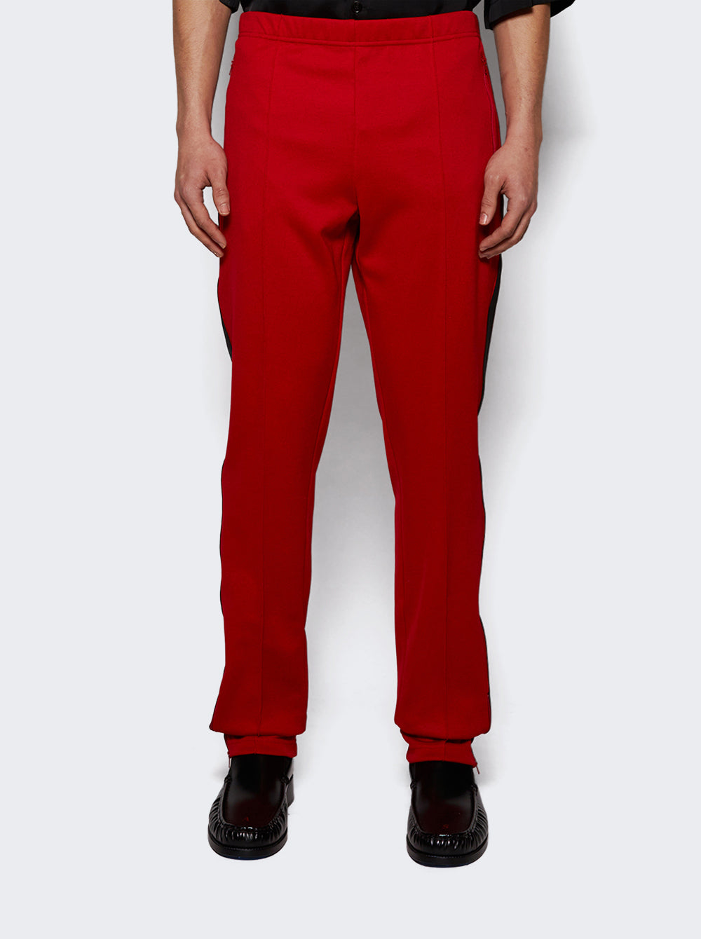 S50KA0675 S22460_Red_03.jpg
