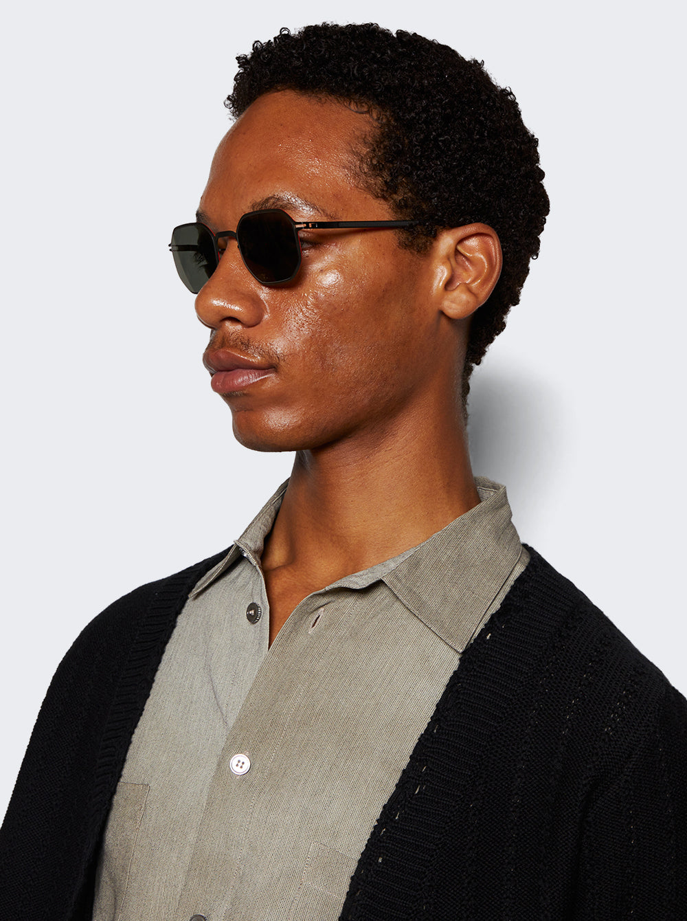 10088163_Black_03.jpg