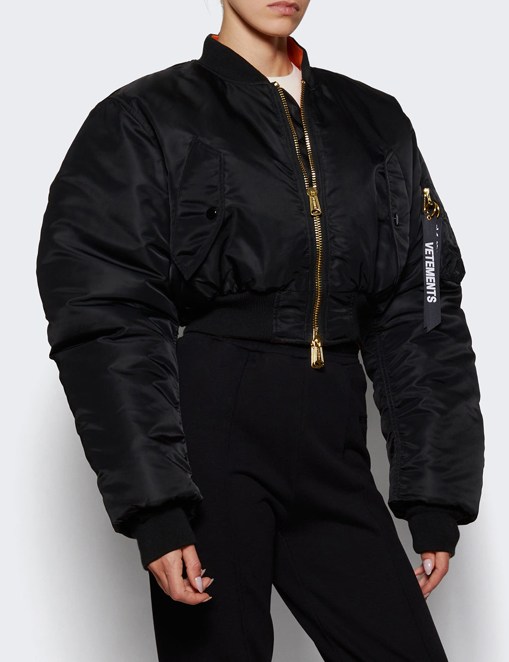 WH76BO230B_Black_03.jpg