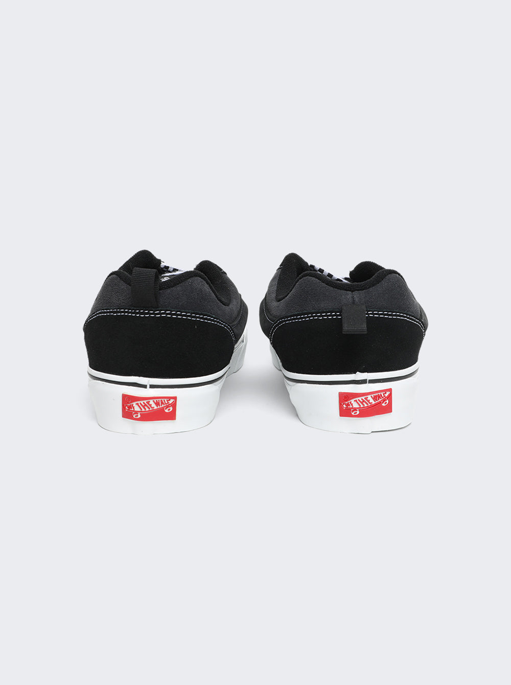 VN0007QDBA51_Black_03.jpg