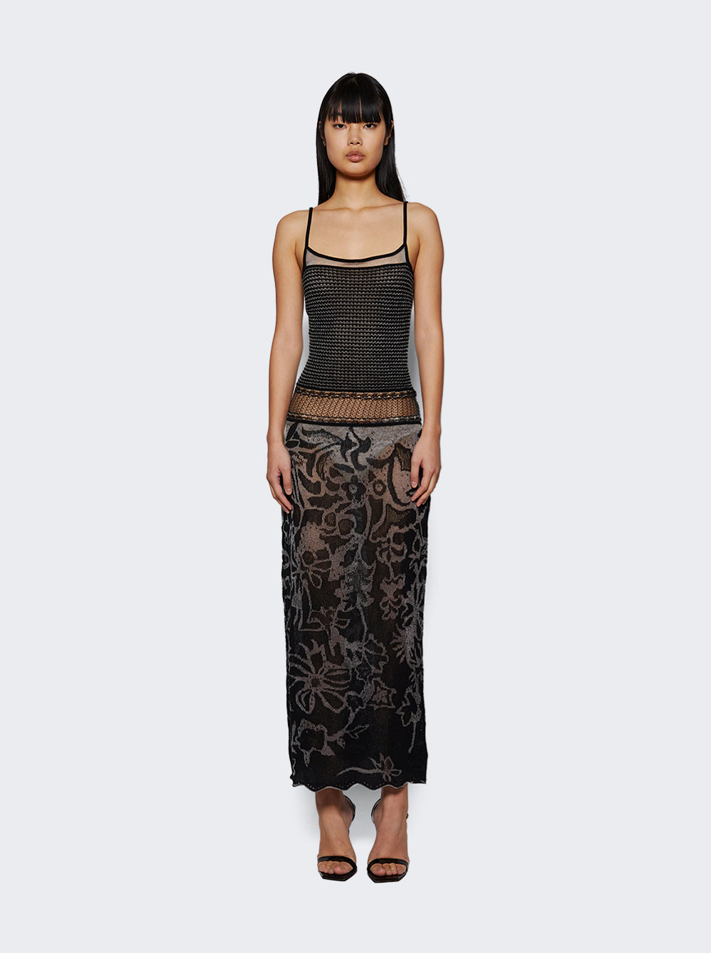 REAW24_19_Black_03.jpg