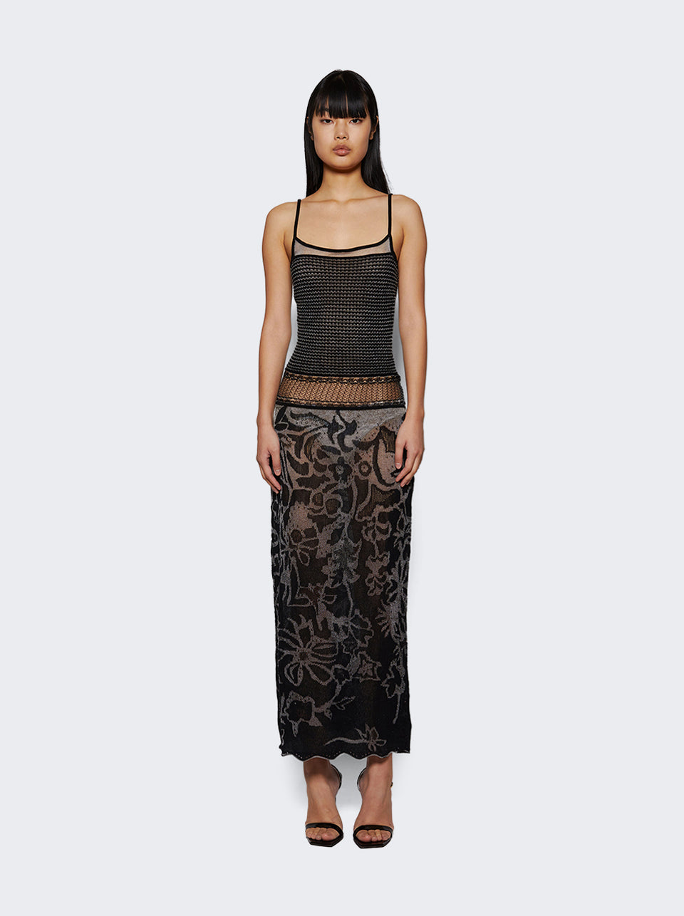 REAW24_19_Black_03.jpg
