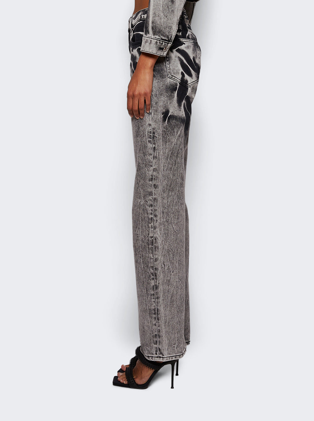 4DC4244444_Black_04.jpg