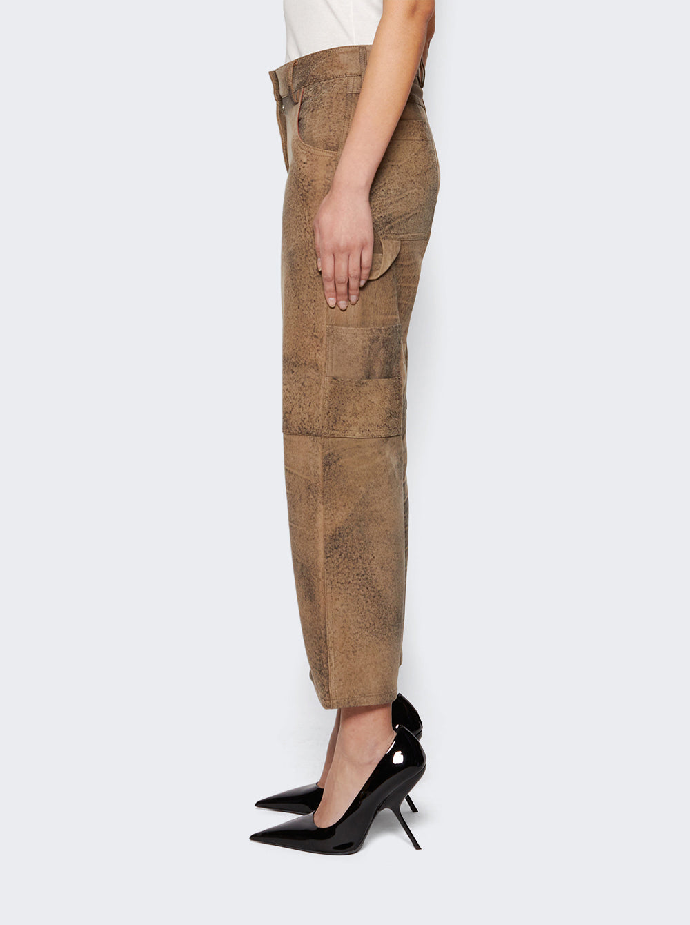 INT-715-SS24_Brown_04.jpg