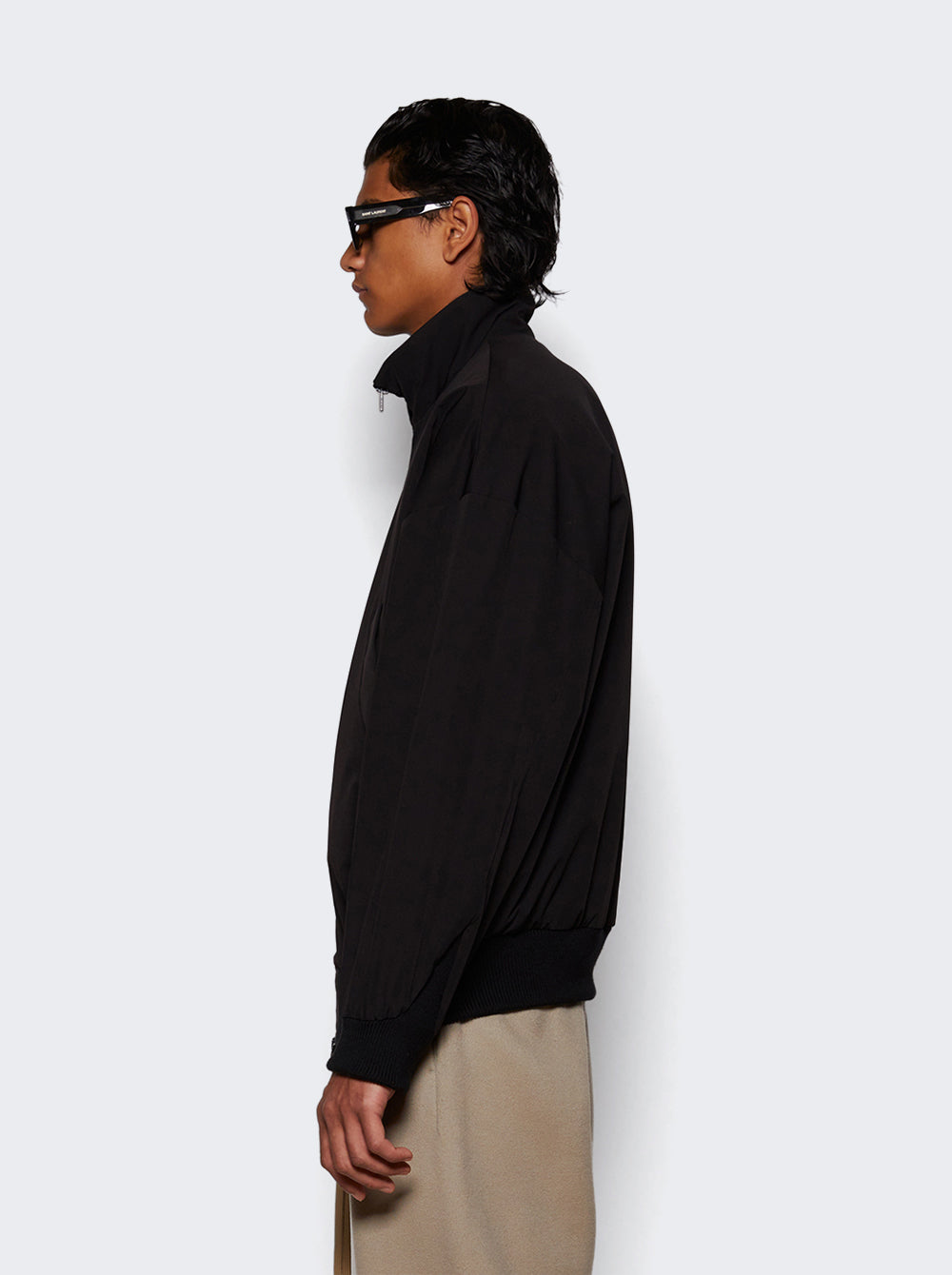 FGE230-327PON_Black_04.jpg