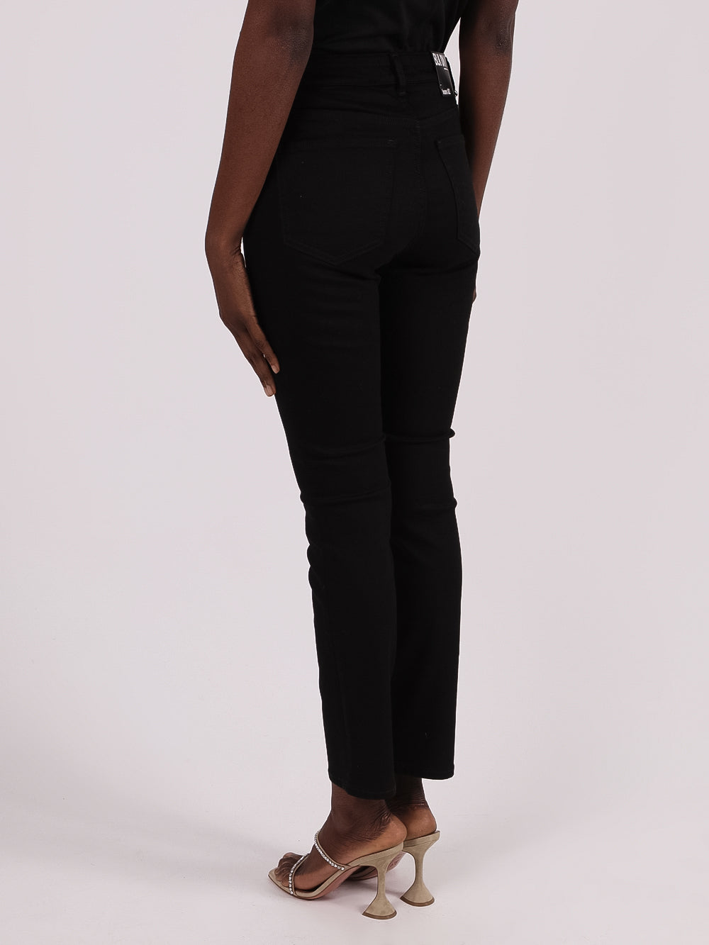 WJ82C108_Black_04.jpg