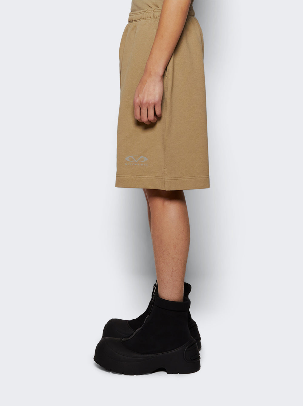 UA66SS600T_Beige_04.jpg