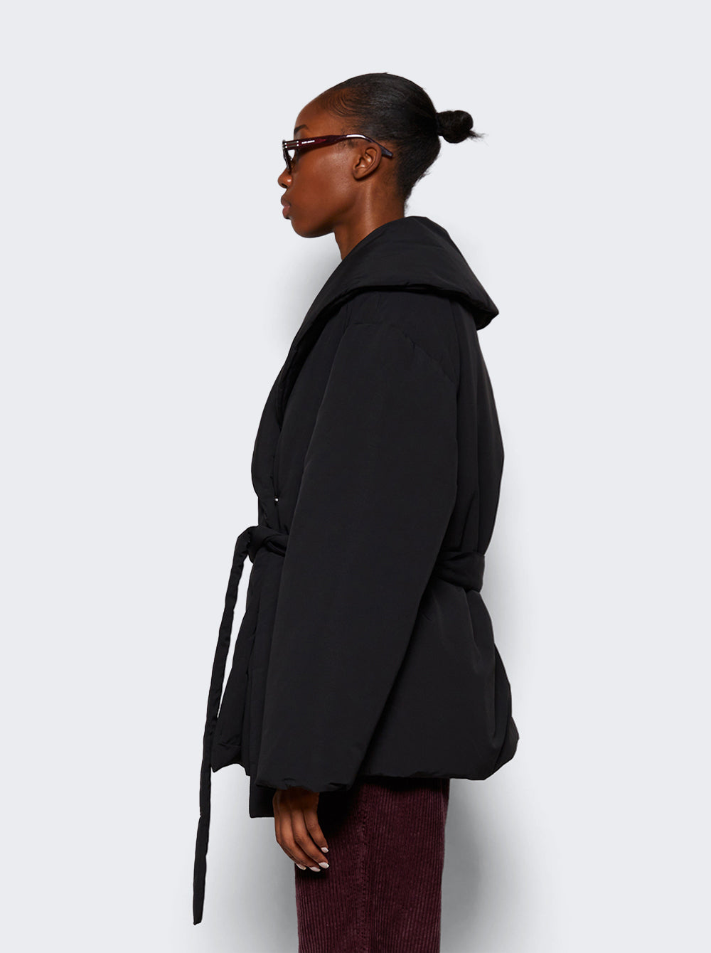 CLEON_Black_04.jpg
