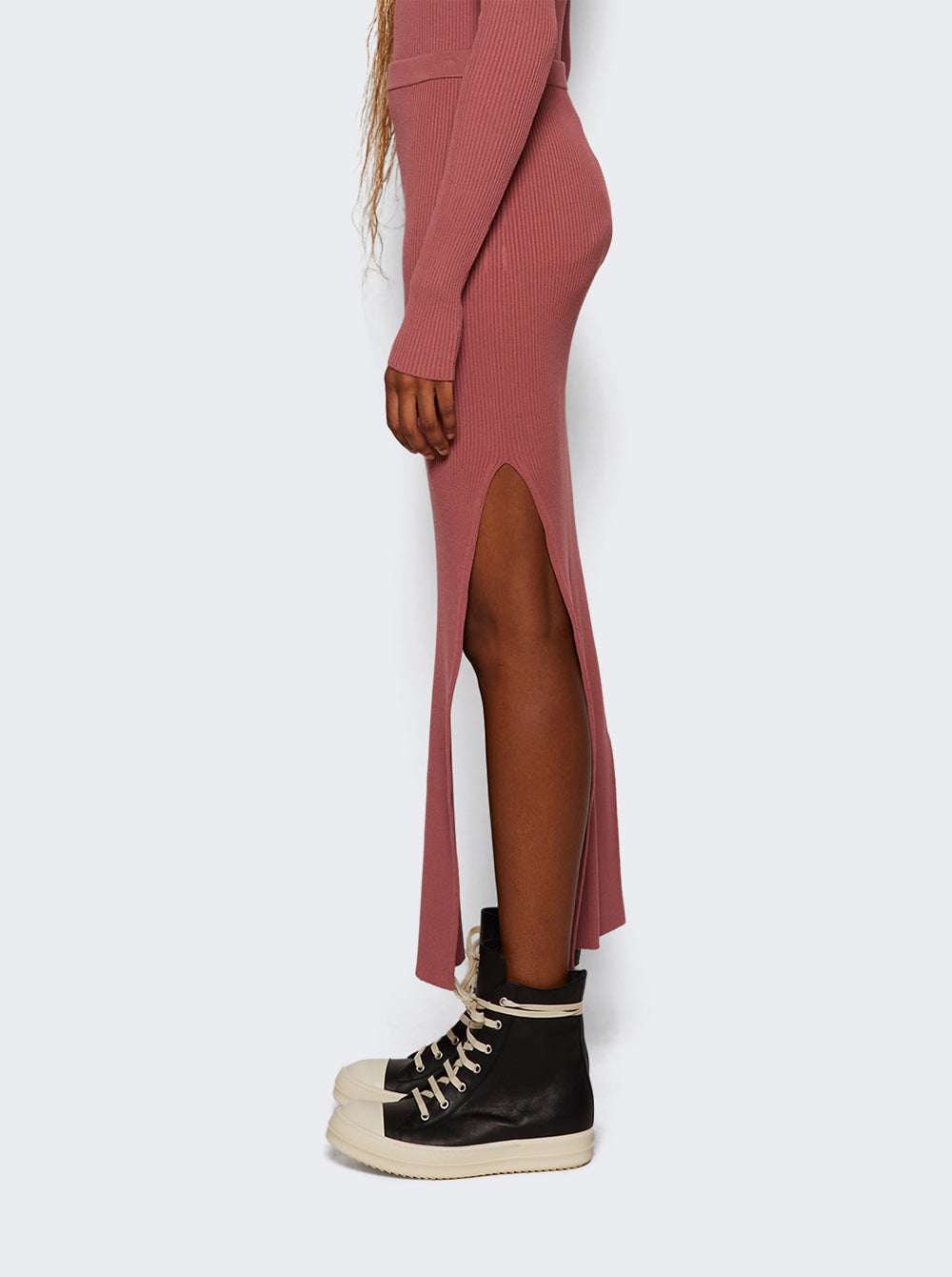 RP02D3619 RIBVI_Red_04.jpg