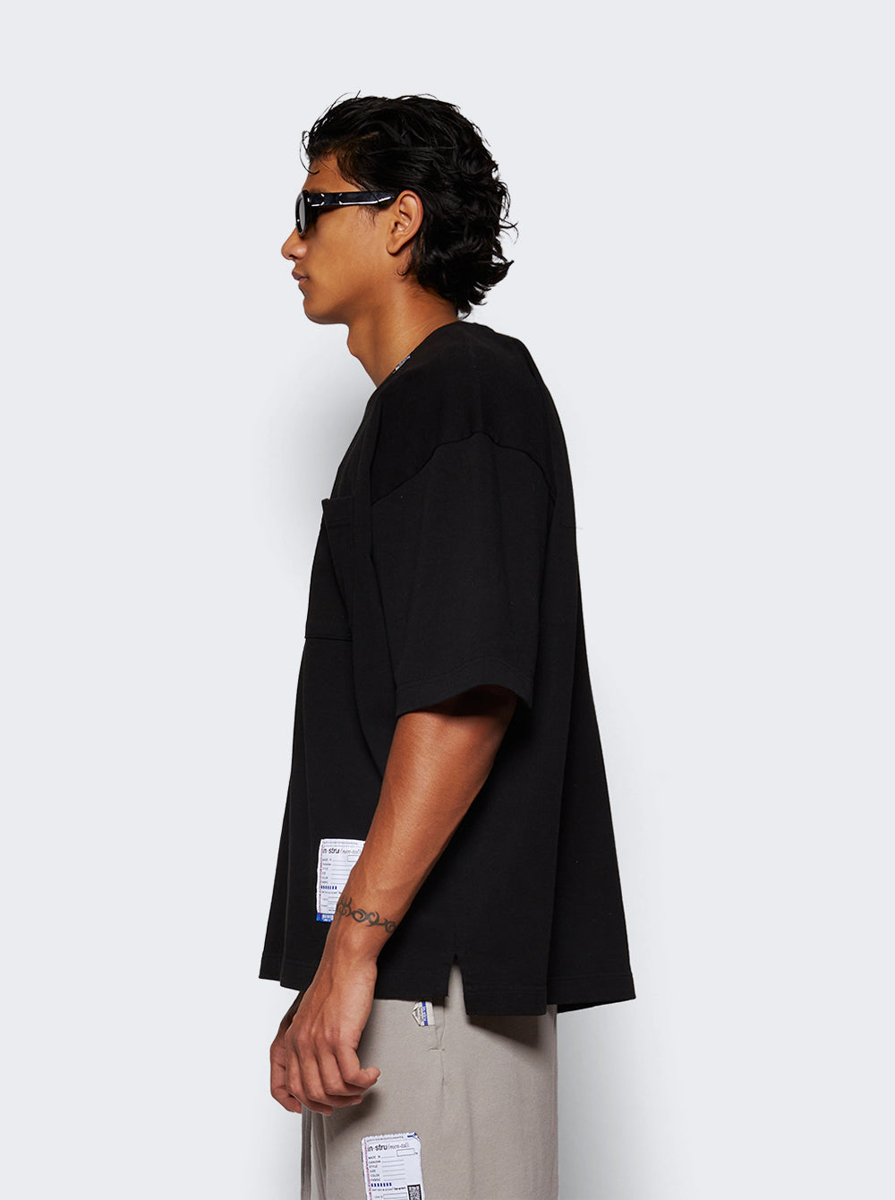 I12TS512_Black_04.jpg