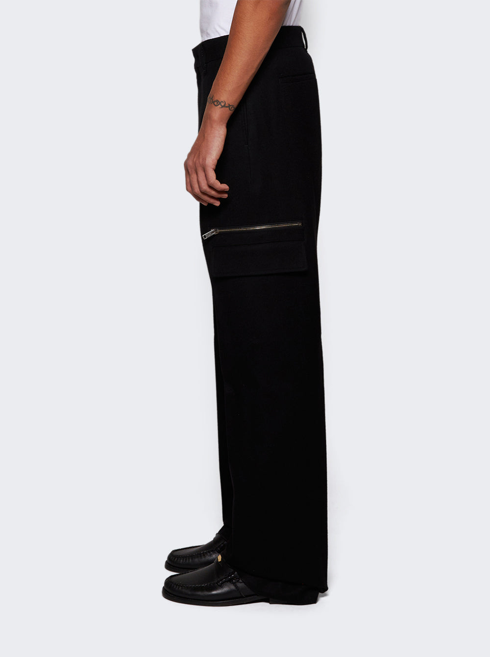BM51DL15D1001_Black_04.jpg