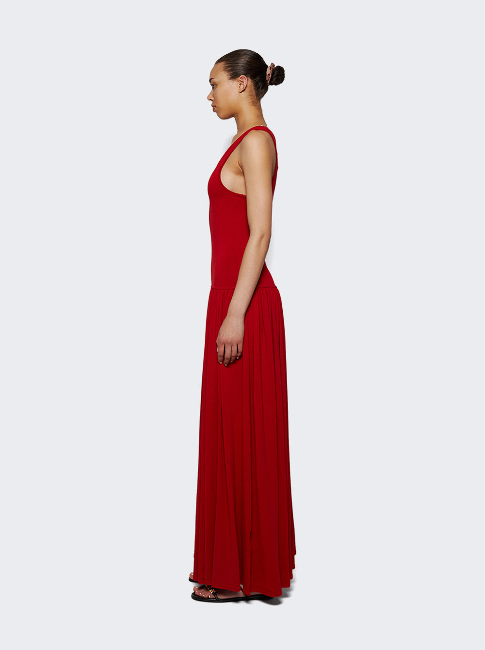JADA_Red_04.jpg