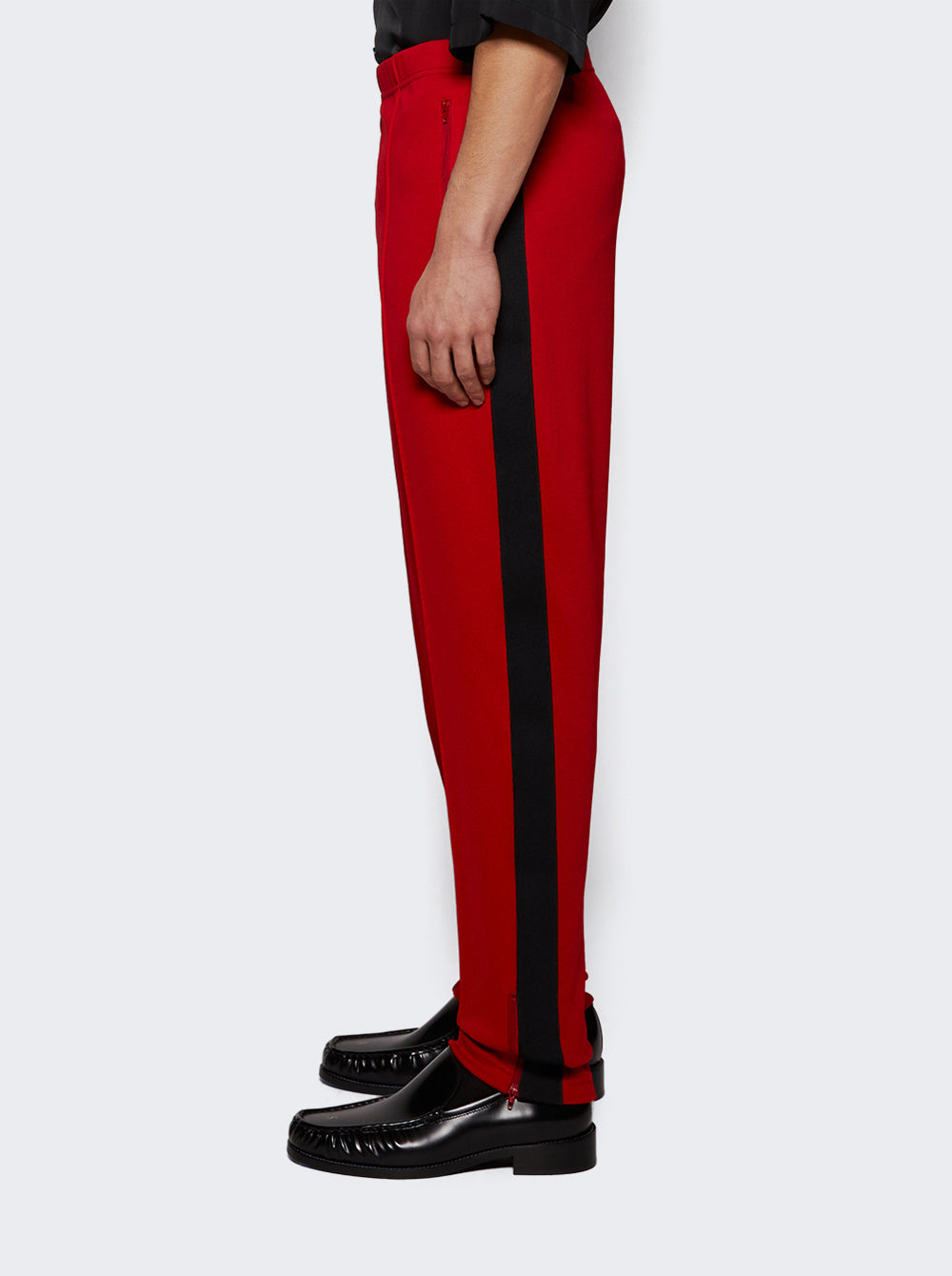 S50KA0675 S22460_Red_04.jpg