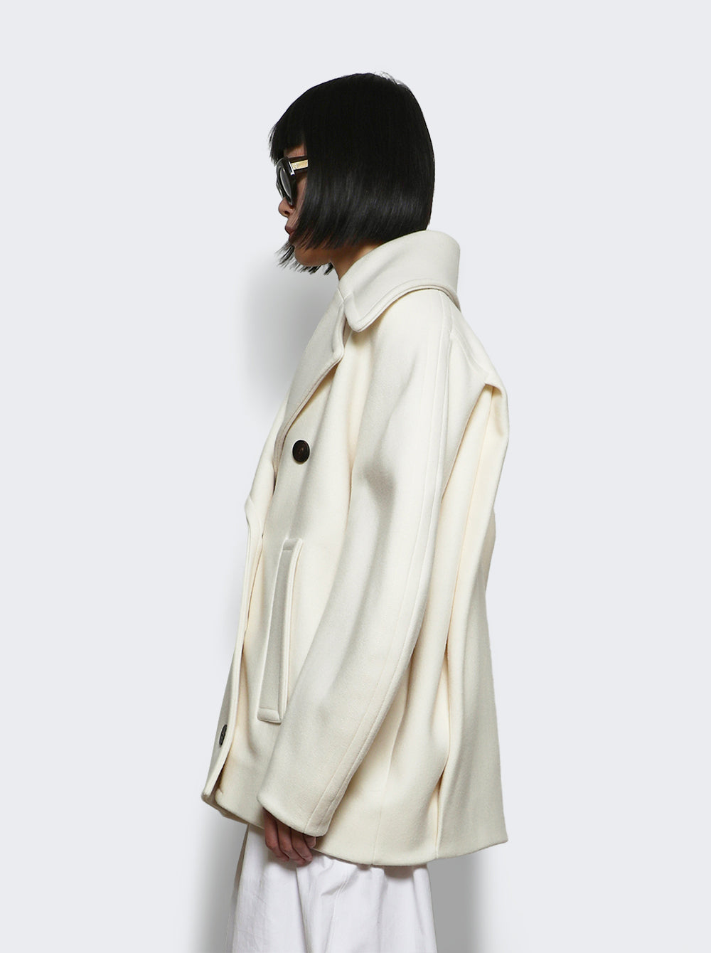 COW00103AW00429_Off White_04.jpg