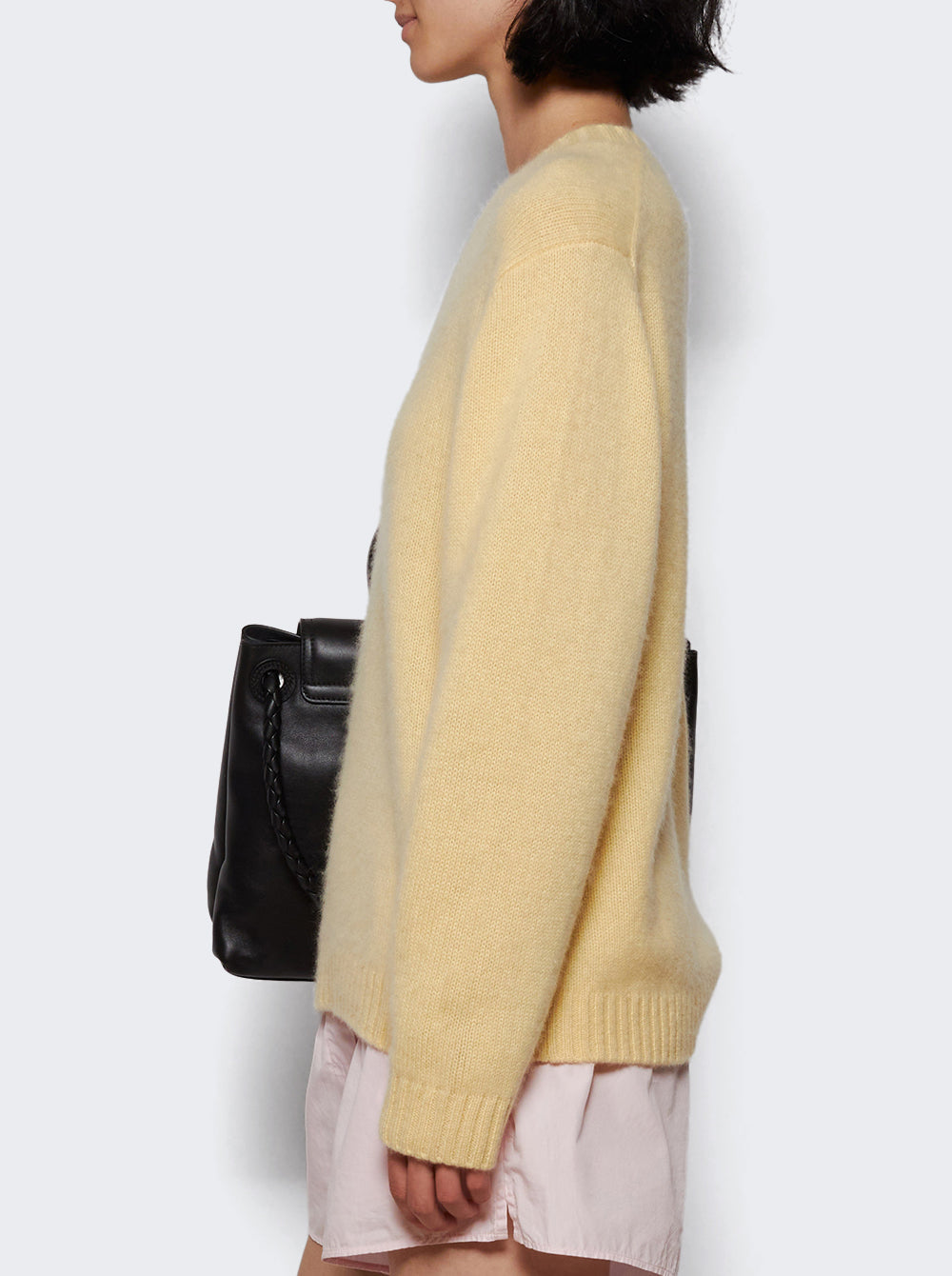 AM41_Yellow_04.jpg