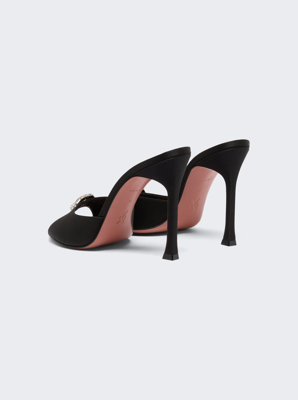 17S366110MIN_Black_04.jpg