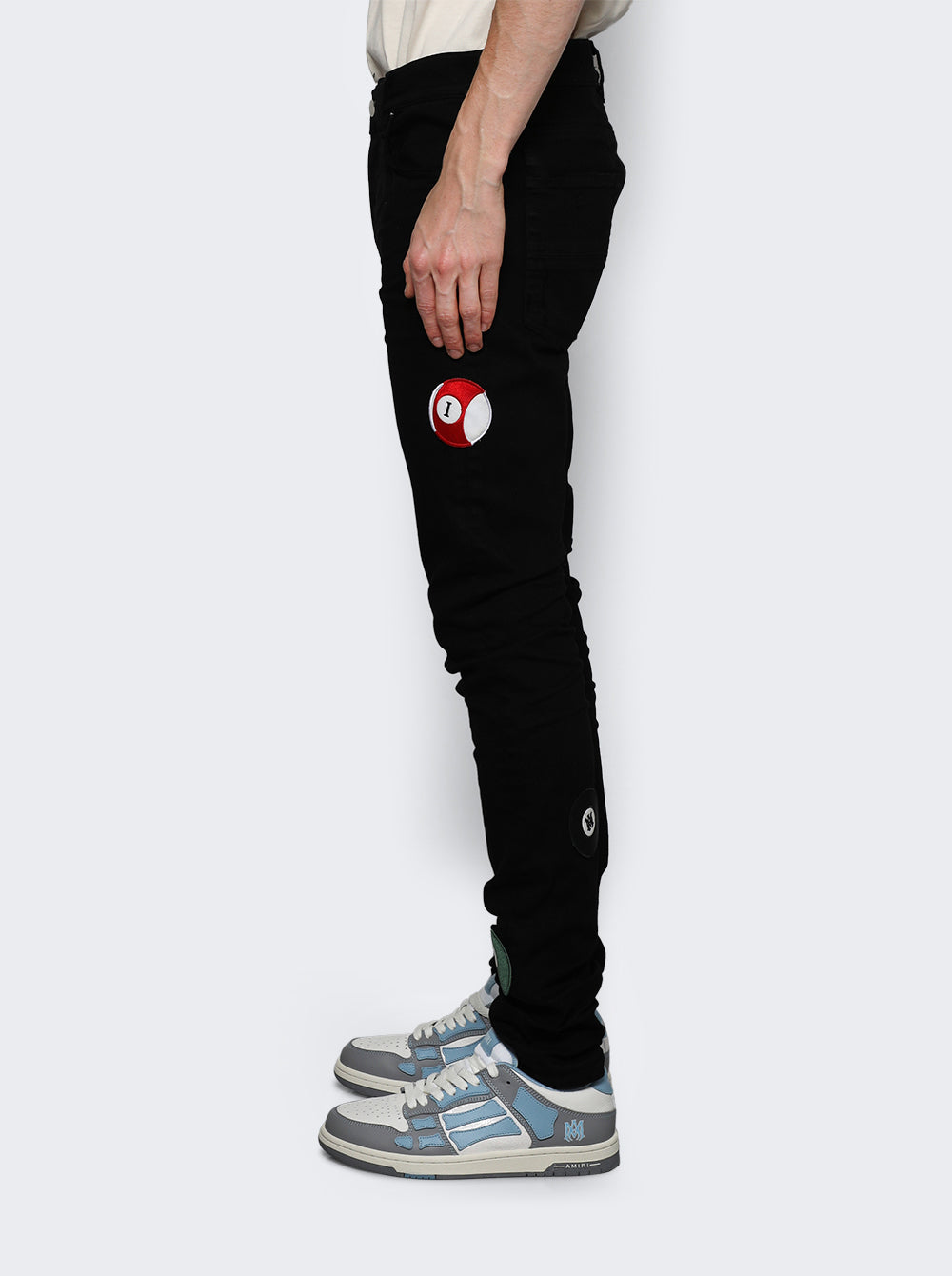 AMDNSY1129_Black_04.jpg