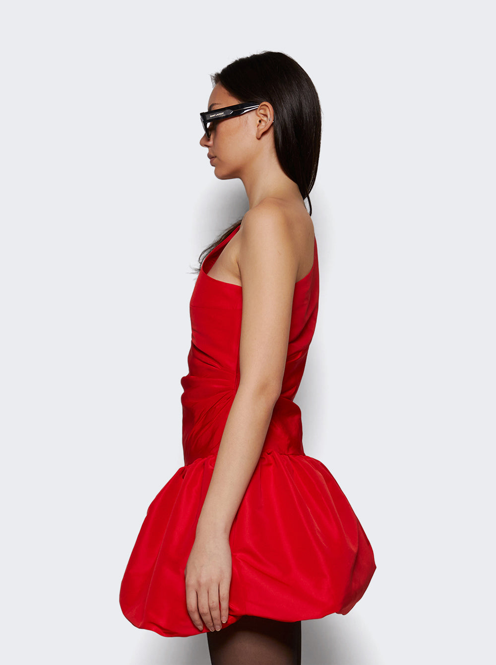 DR171-0186_Red_04.jpg