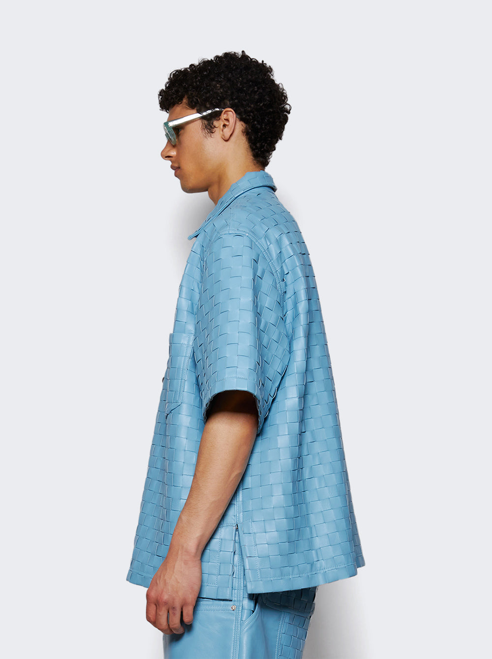 T012070-002_Blue_04.jpg