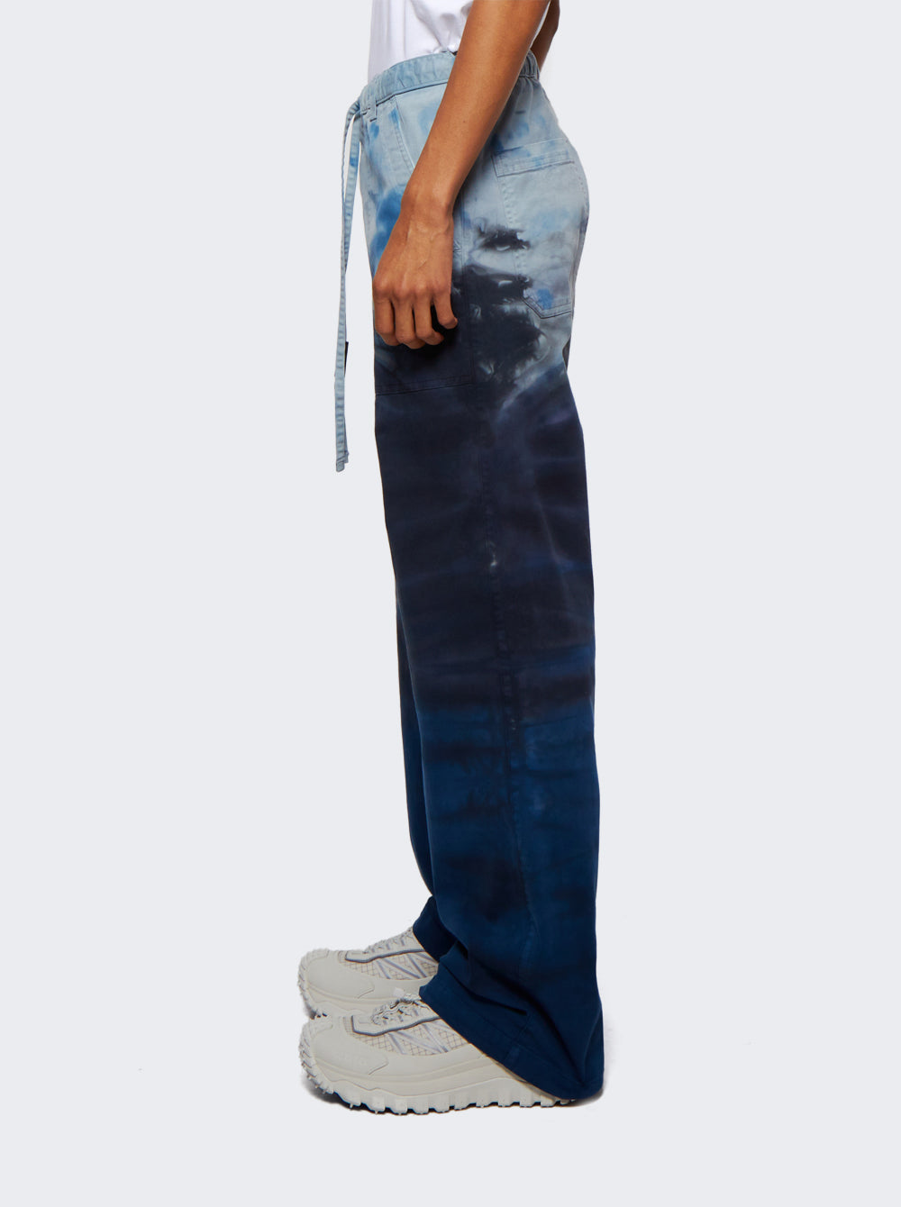 AW22-2-6005-F0013-BLUEGRADIENT_Blue_04.jpg