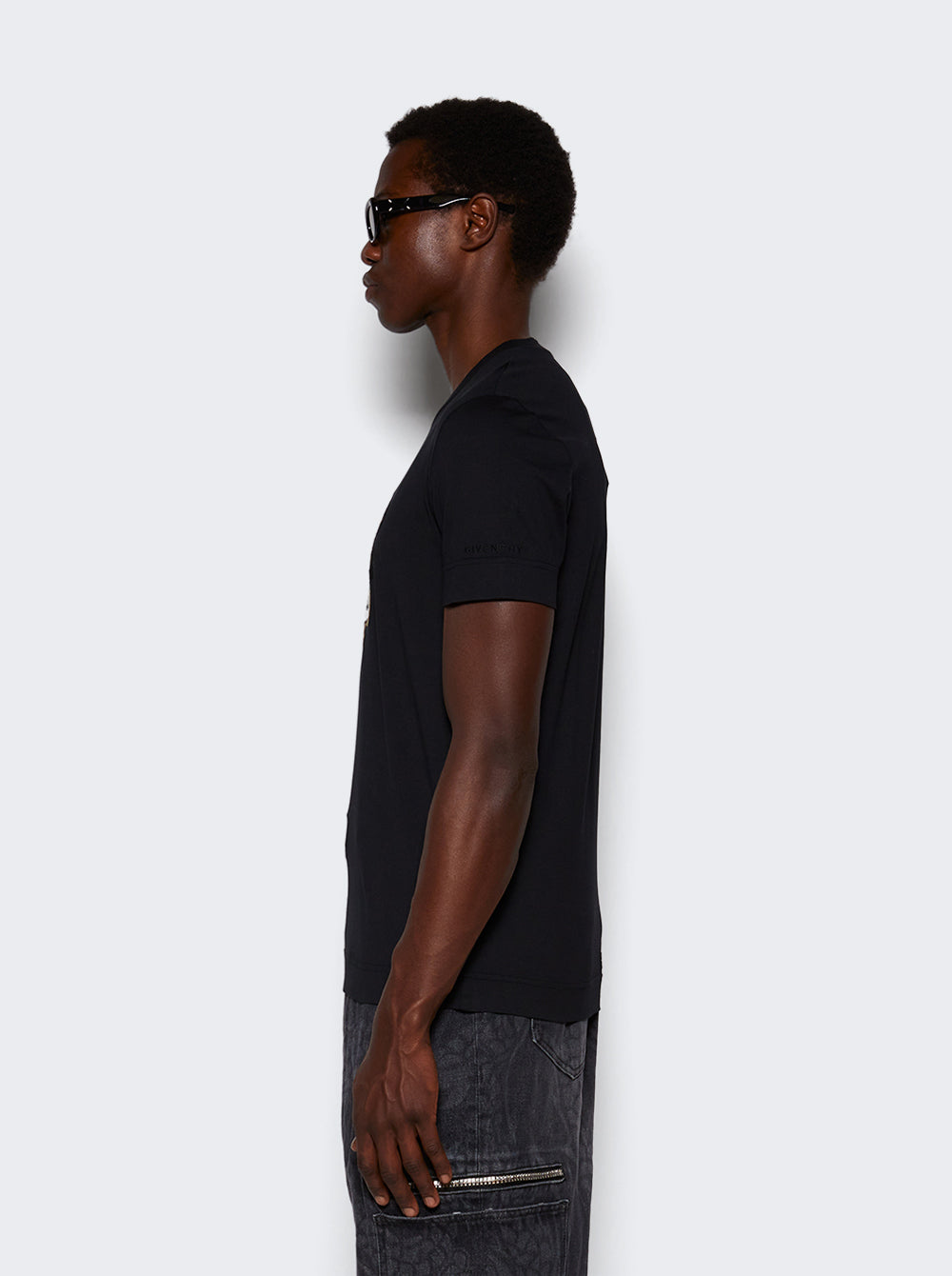 BM716G3YLV_Black_04.jpg