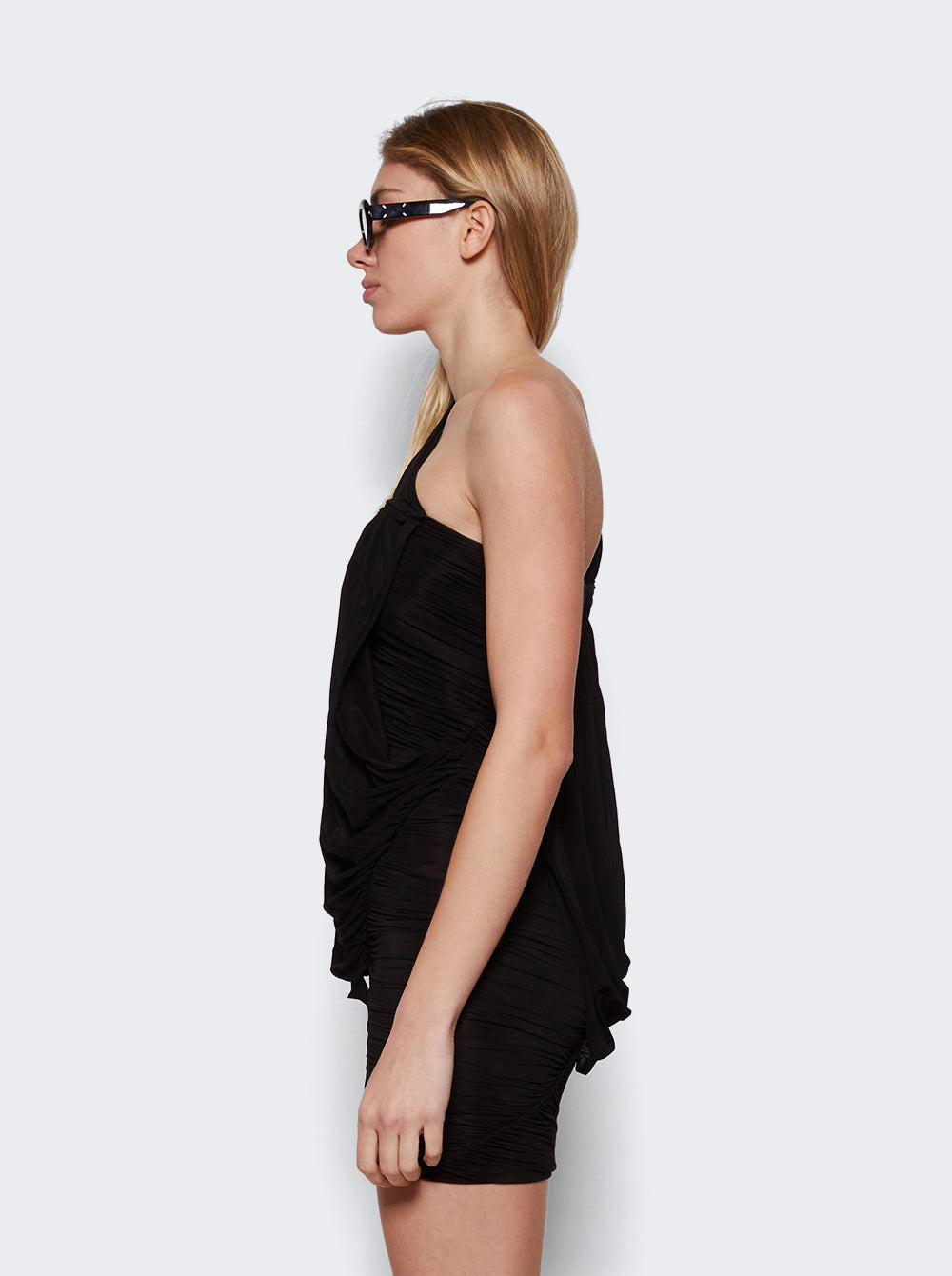 RP01C5565 BZ_Black_04.jpg